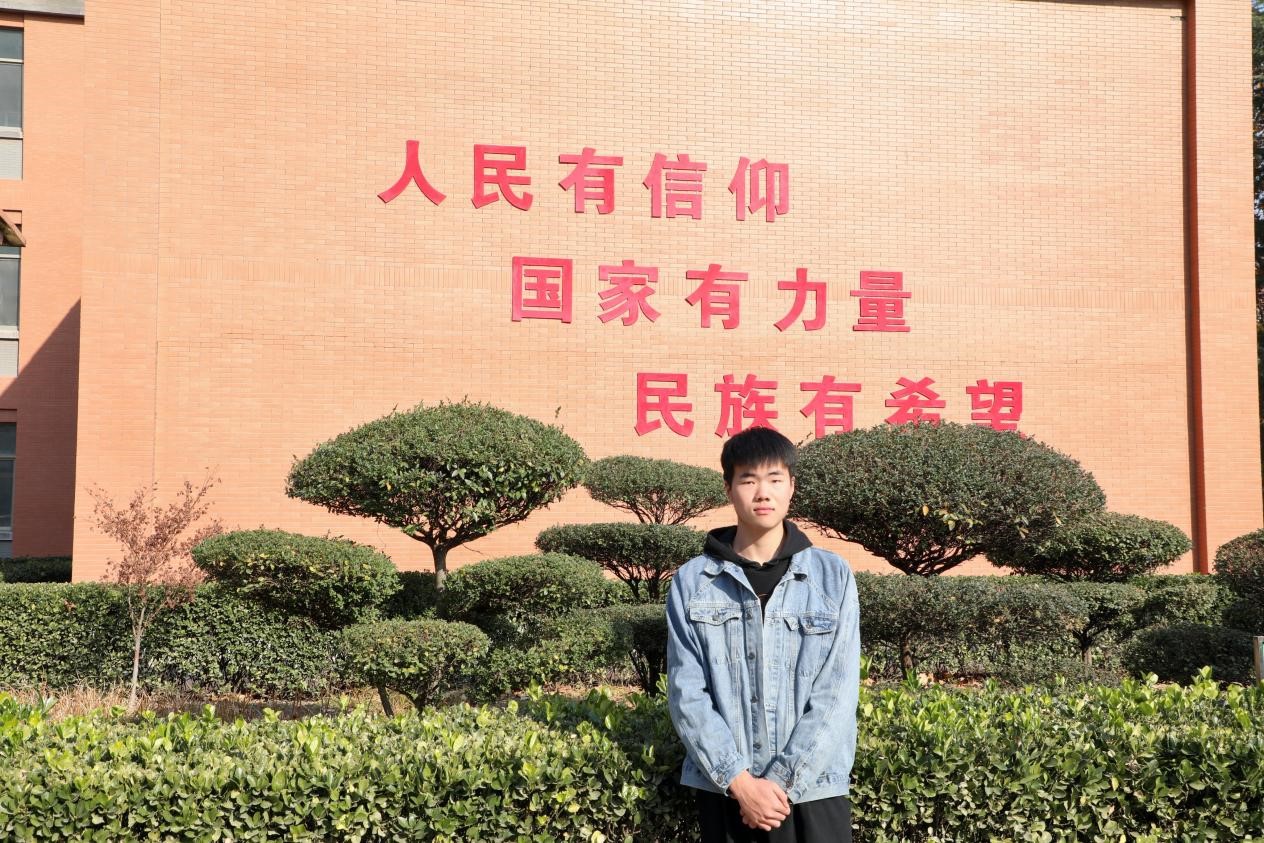 图片2.jpg 图片2.jpg